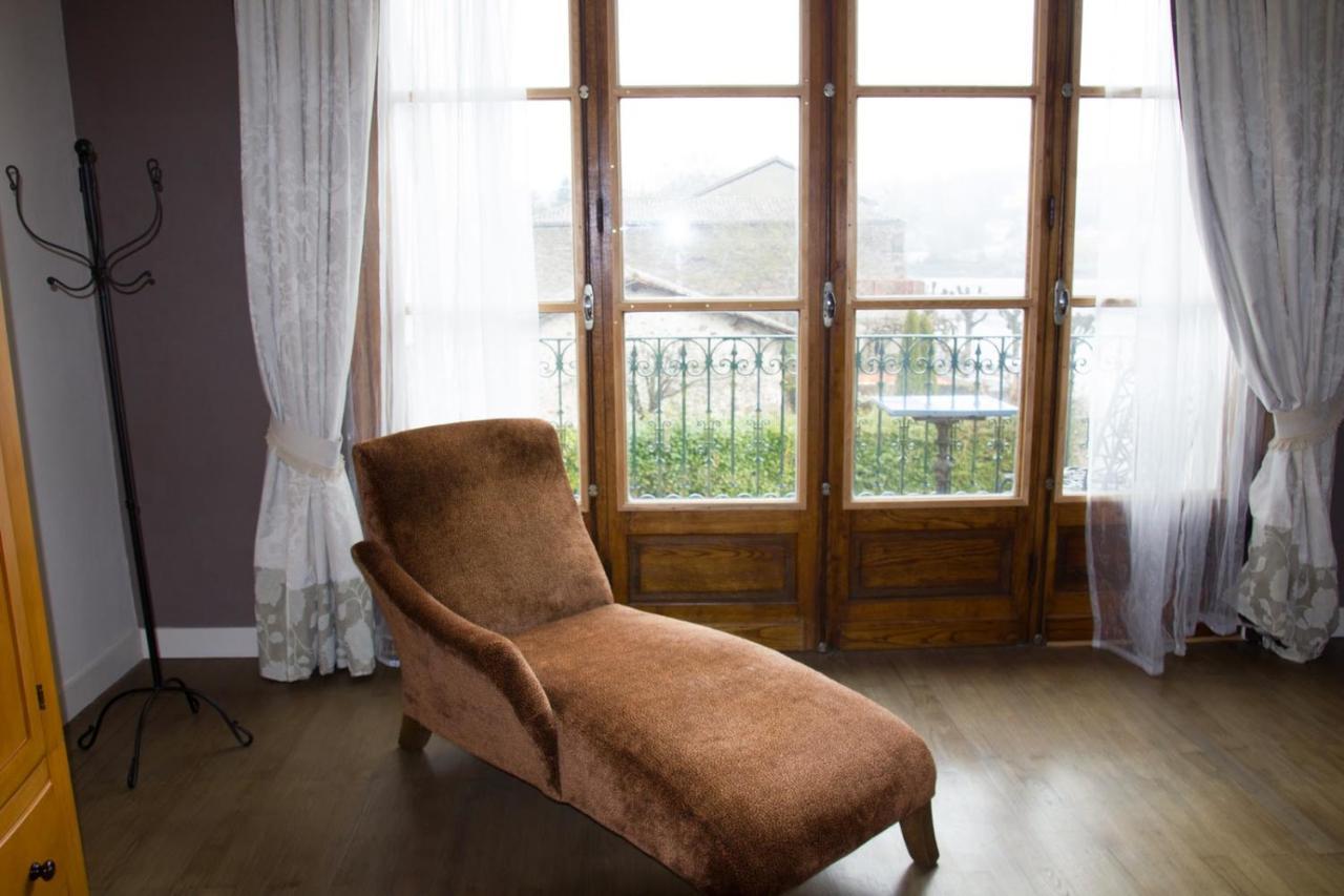 Pont Vieux Chambres D'Hotes 孔佛朗 外观 照片