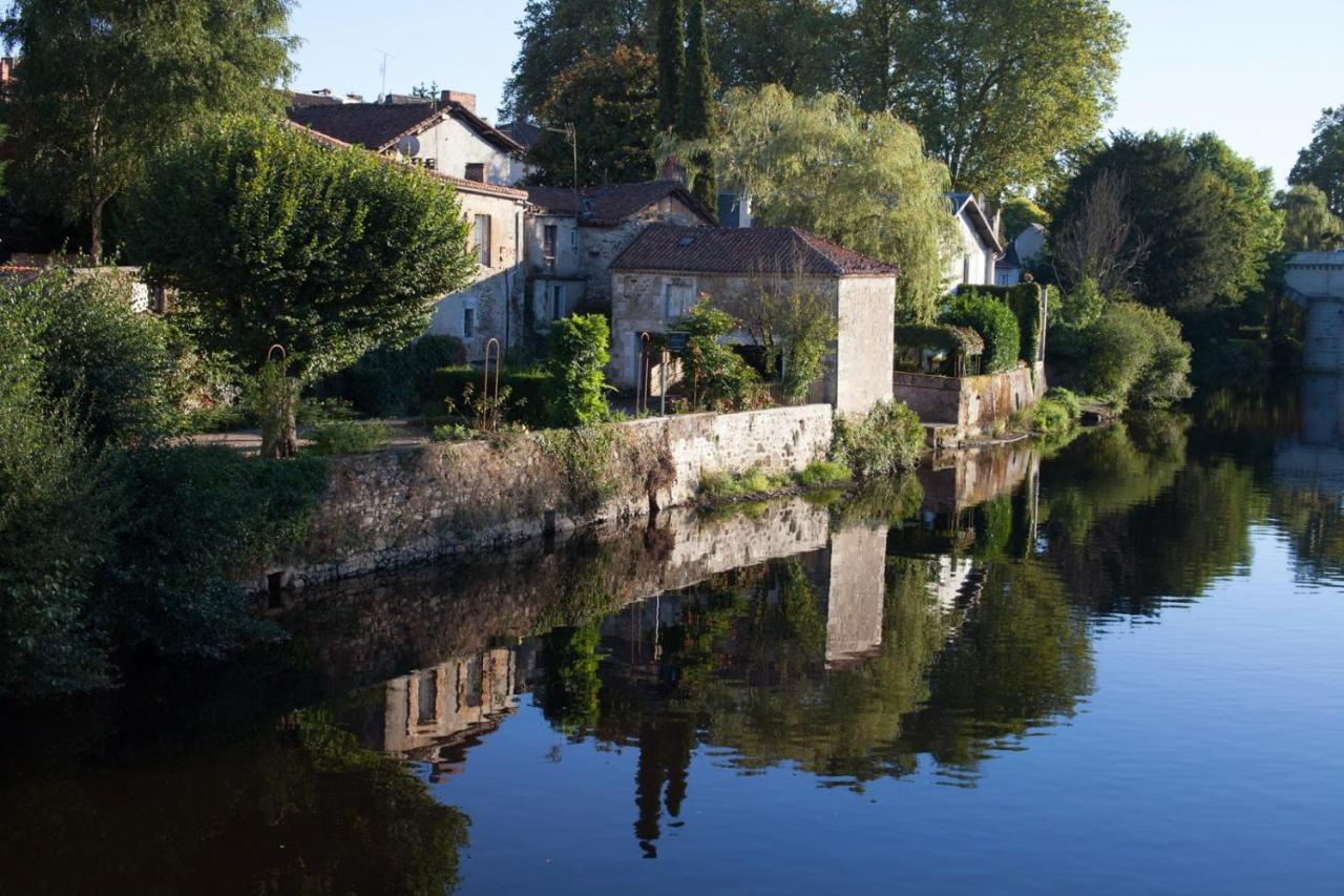 Pont Vieux Chambres D'Hotes 孔佛朗 外观 照片